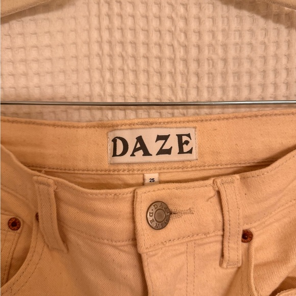 Daze off white denim - size 25 - Picture 3 of 6